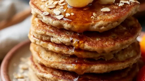 3 Ingredient Banana Oatmeal Pancakes